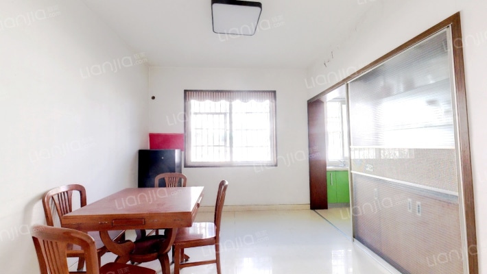 怡情风景苑二手房实景图