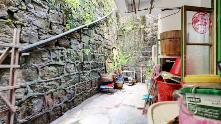 供水总公司宿舍二手房实景图
