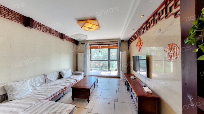 宝翠花都听景园二手房实景图