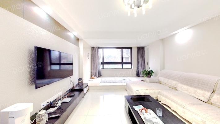 莱茵河畔二手房实景图