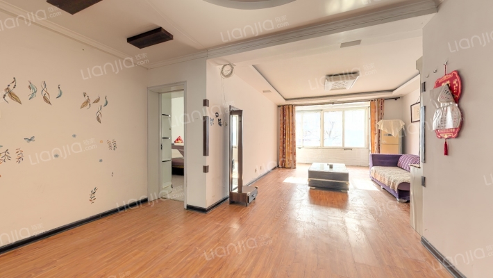 香港花园B区二手房实景图