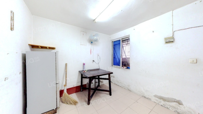 下吕浦七区凤凰组团二手房实景图