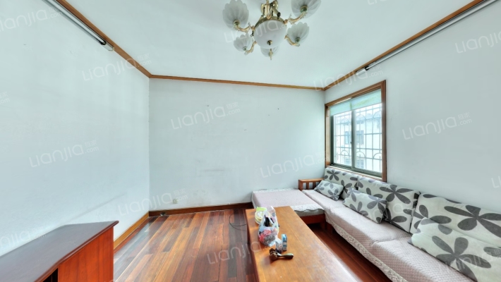 上高里二手房实景图