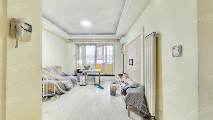 名贵山庄华彩园二手房实景图