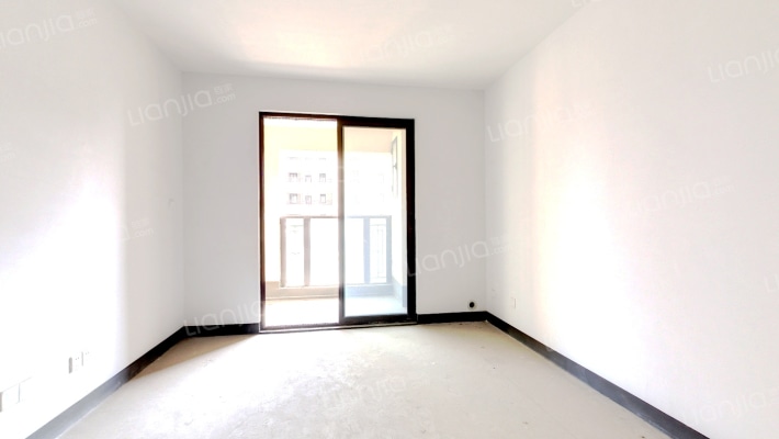 新城悦隽华庭二手房实景图