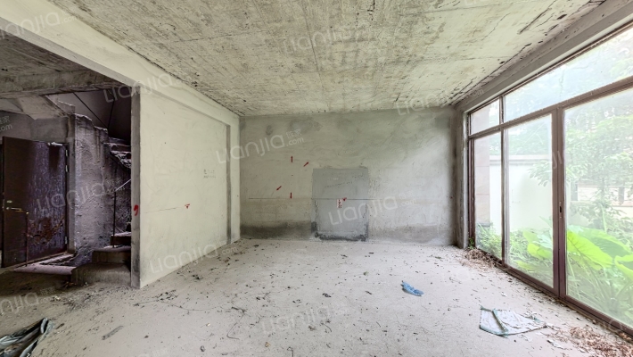 三正瑞士半山二手房实景图