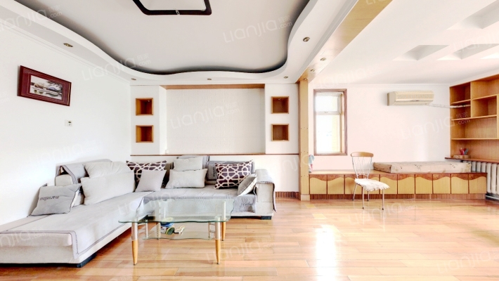 瑞纳花园二手房实景图