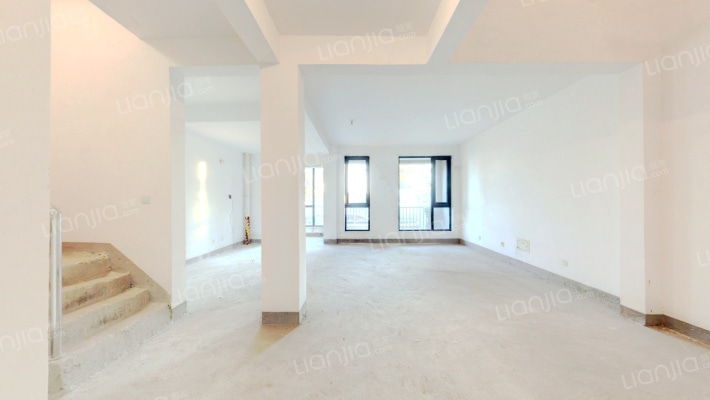 睿塘名邸二手房实景图