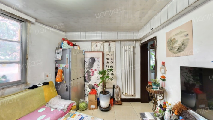 鸿运家园二手房实景图