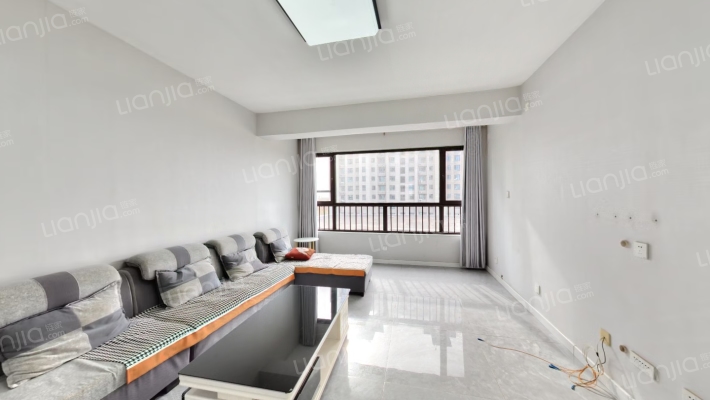 东尚名品二手房实景图