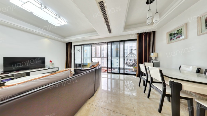 吉宝凌云峰阁二手房实景图