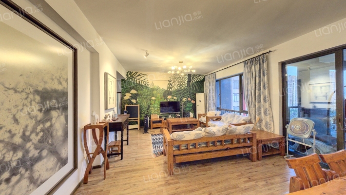 海阔天空A区二手房实景图