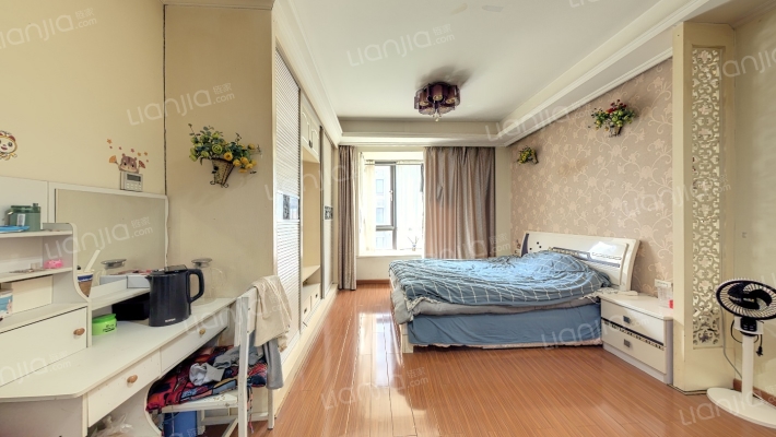 瑞金华翠嘉苑二手房实景图