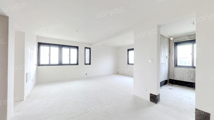 平绣雅苑二手房实景图