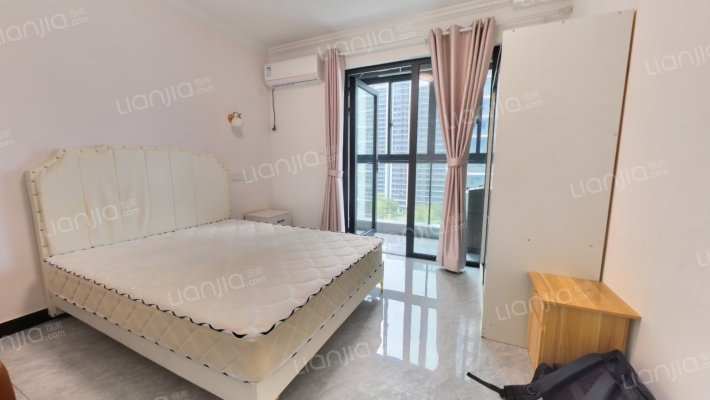 飞虹华庭二手房实景图