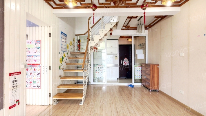 青山世纪坊二手房实景图