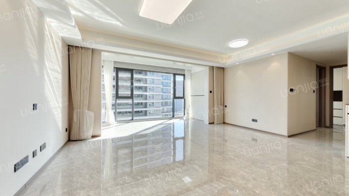 花语云萃华庭二手房实景图