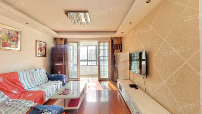 四季晶华二手房实景图