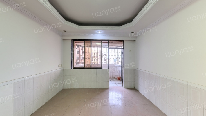 榕树角大街二手房实景图