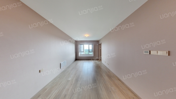 万科翡翠大道南苑二手房实景图