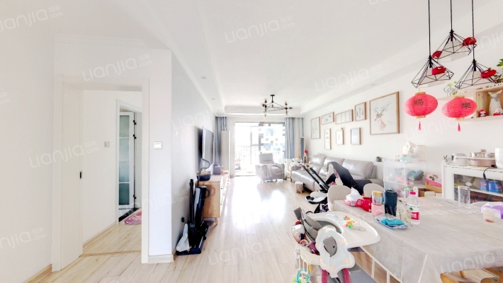 依澜雅居二手房实景图