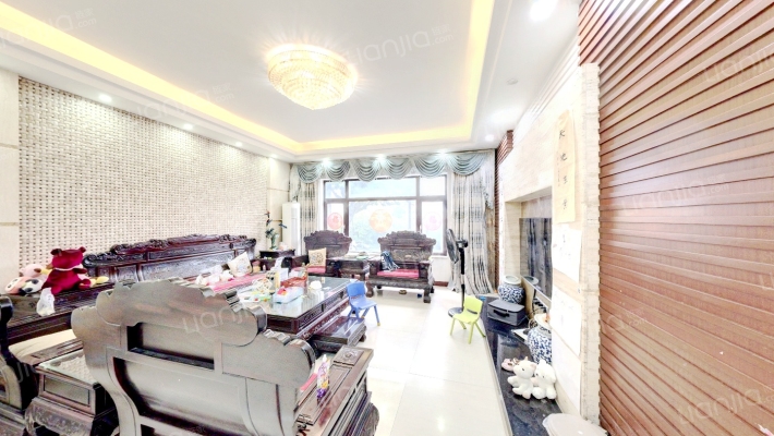 翡翠山湖二手房实景图