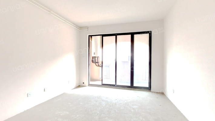 百合园二手房实景图