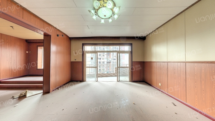 新东福花园二手房实景图