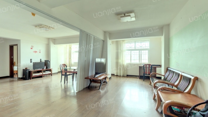 金龙小区二手房实景图