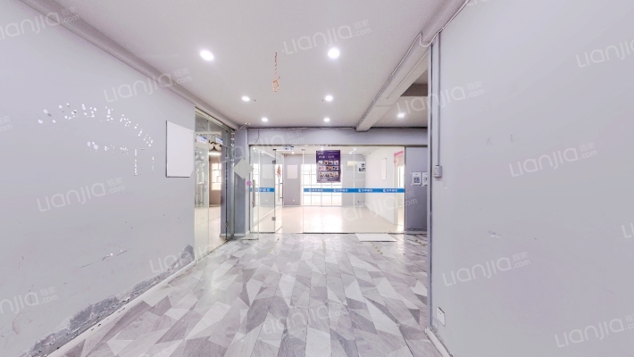 地产公司综合楼二手房实景图