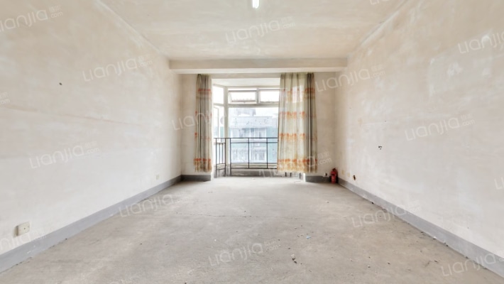 恋日家园F区二手房实景图