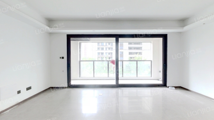 君启二手房实景图