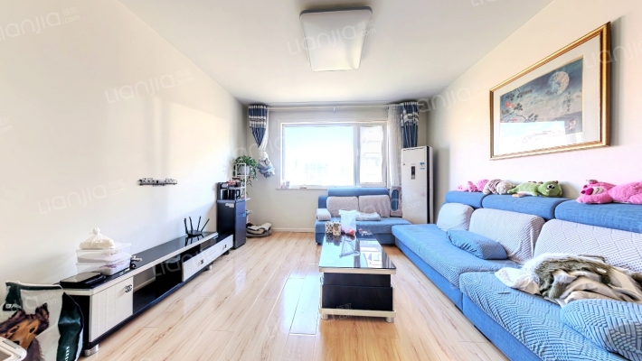 逸城山色二手房实景图