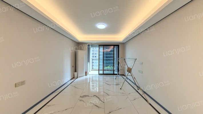 中海阅麓山二手房实景图