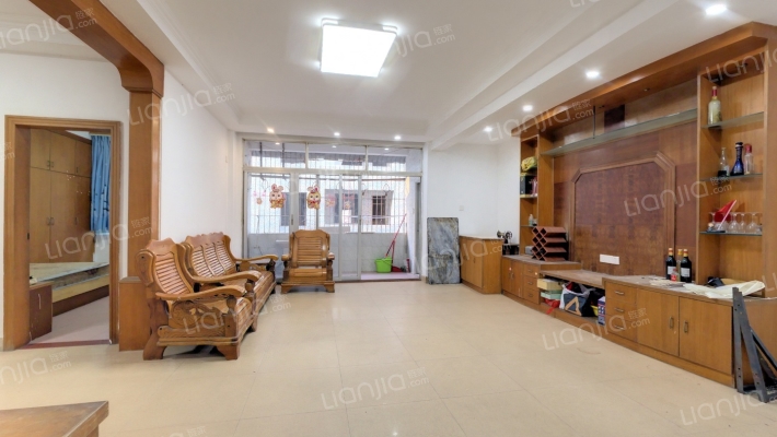 威达新村二手房实景图