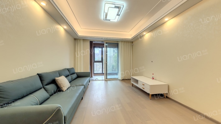 悦江府二手房实景图