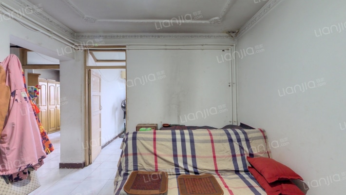 石铁南新街宿舍二手房实景图