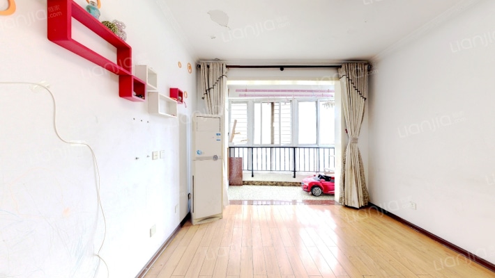 天伦水晶城二手房实景图