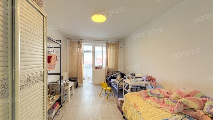 首体宿舍二手房实景图