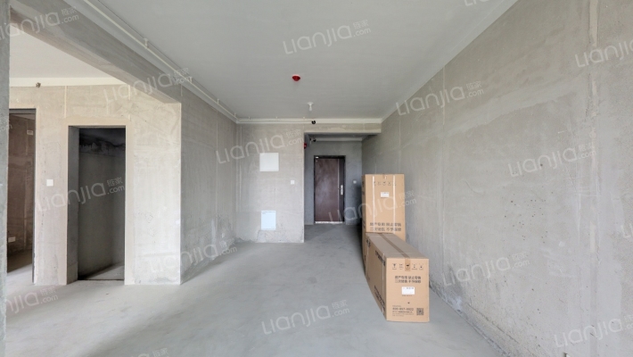 融创翡翠海岸城聆江苑二手房实景图