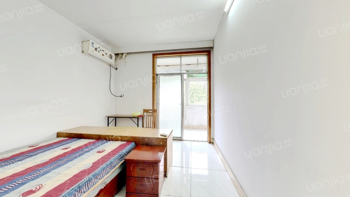 湖北省工建宿舍楼小区二手房实景图