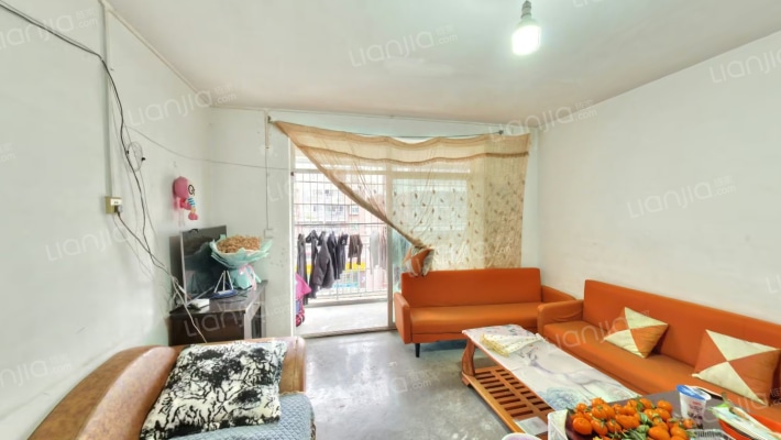 绿洲湾小区二手房实景图