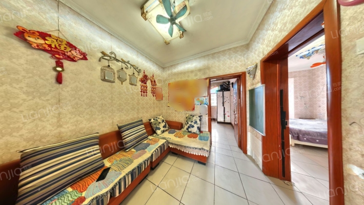 八中家属院西院二手房实景图