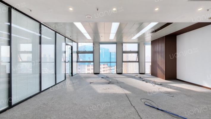 汉街总部国际二手房实景图