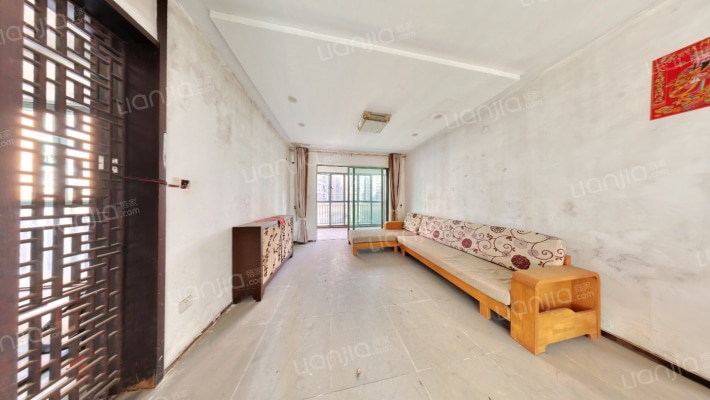 中天彩虹城南区二手房实景图