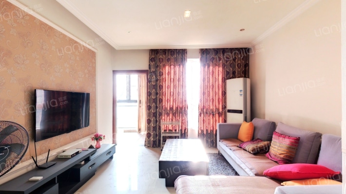 海兰云天畔山林语二手房实景图