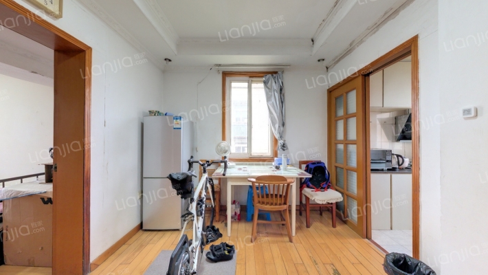 邓府山村二手房实景图