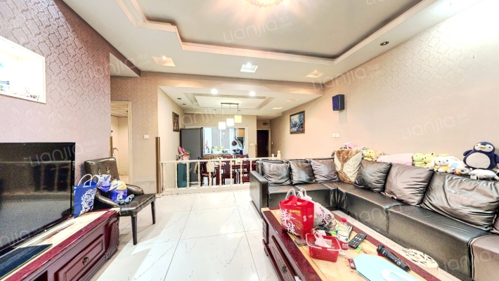 时代绿苑2期二手房实景图