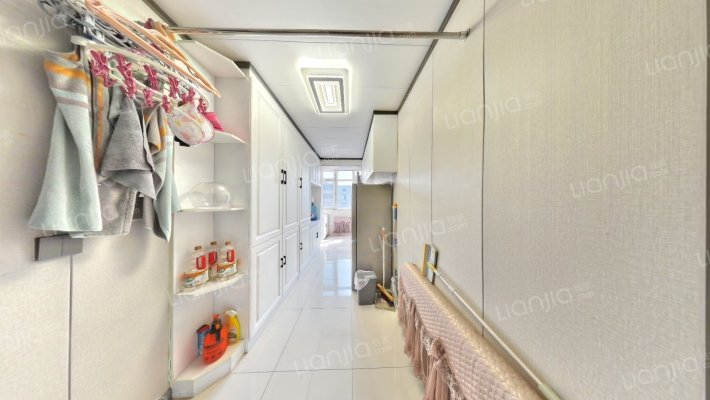 红巾大成小区二手房实景图