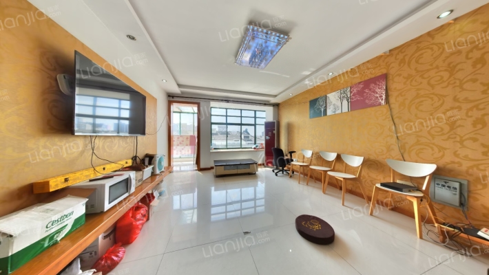 天亚水景城二手房实景图